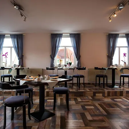 Πανσιόν Lausitz 3*